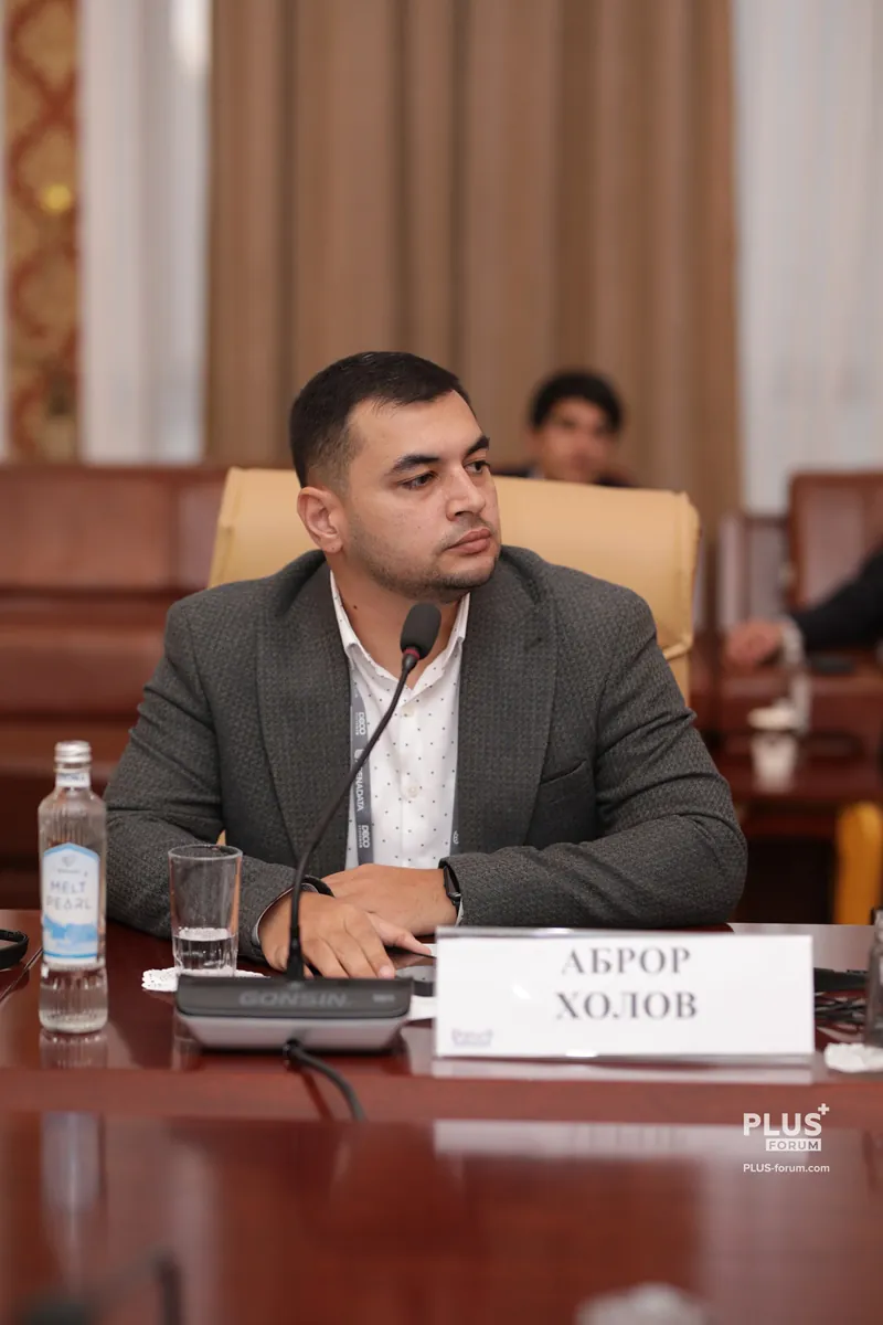 Abror Kholov