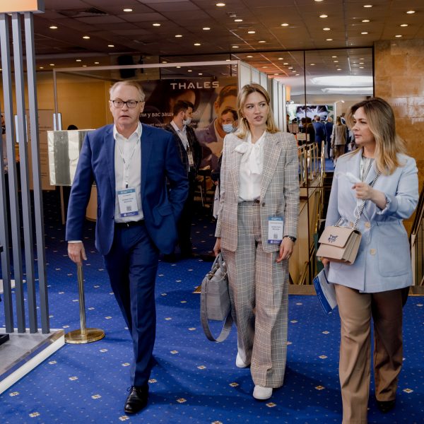 PLUS Forum 2021 · 12