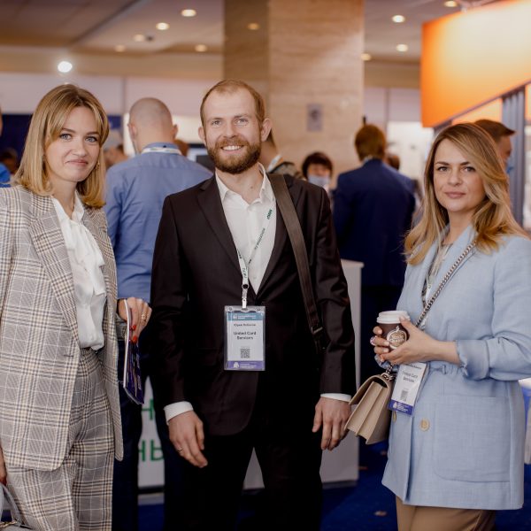 PLUS Forum 2021 · 19